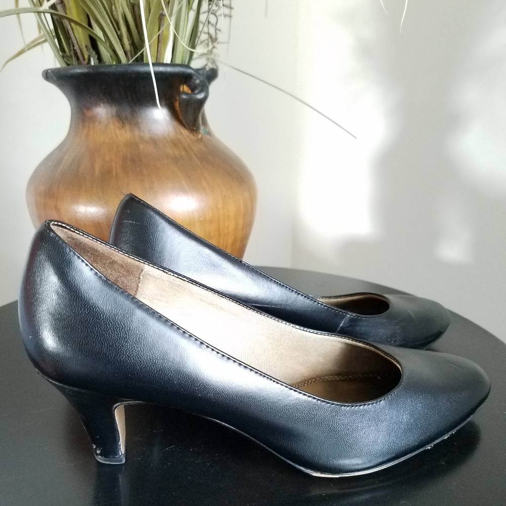 LifeStride Sable Pumps